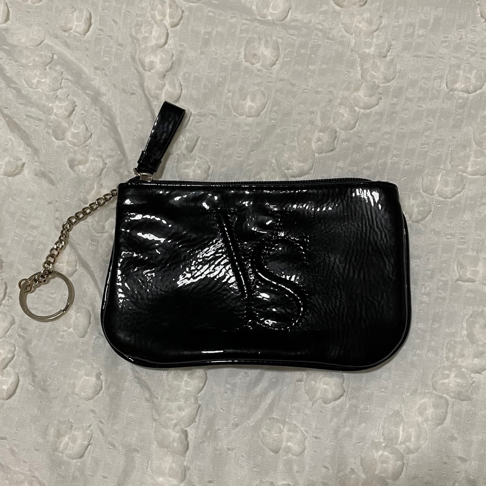 🦋NEW Victoria’s Secret wallet